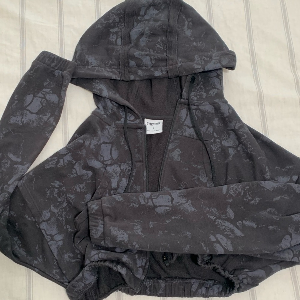 Gymshark KKfit line cropped hoodie